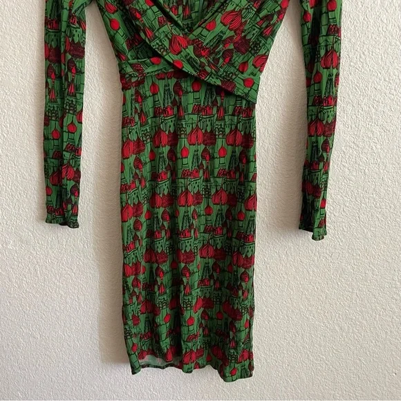Issa London Green Red Print Dress Size 2 - Picture 3 of 9